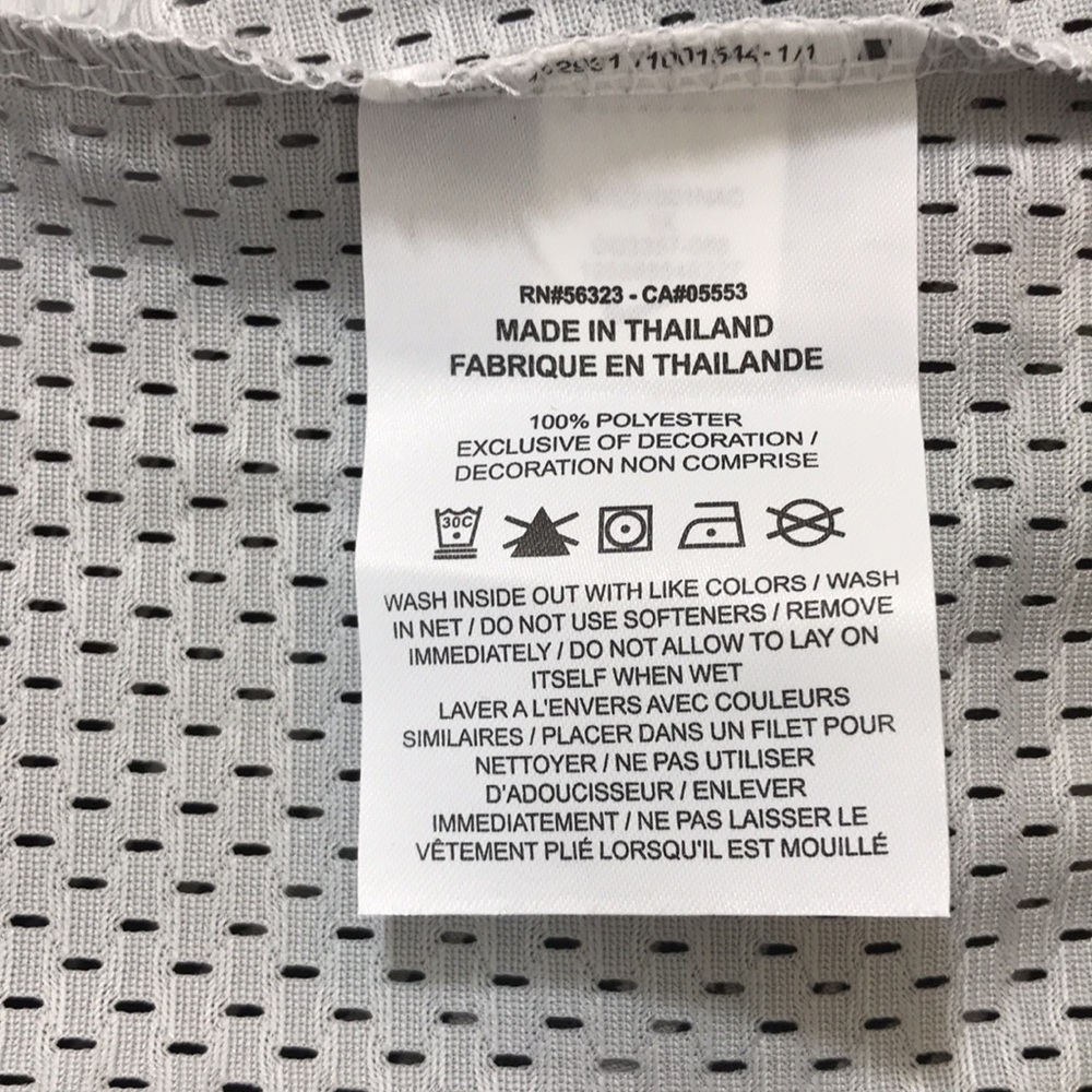 NWOT NIKE Plus Size Gray & Silver SPORTS Top with Silver Swoosh Size 1X - Picture 8 of 9